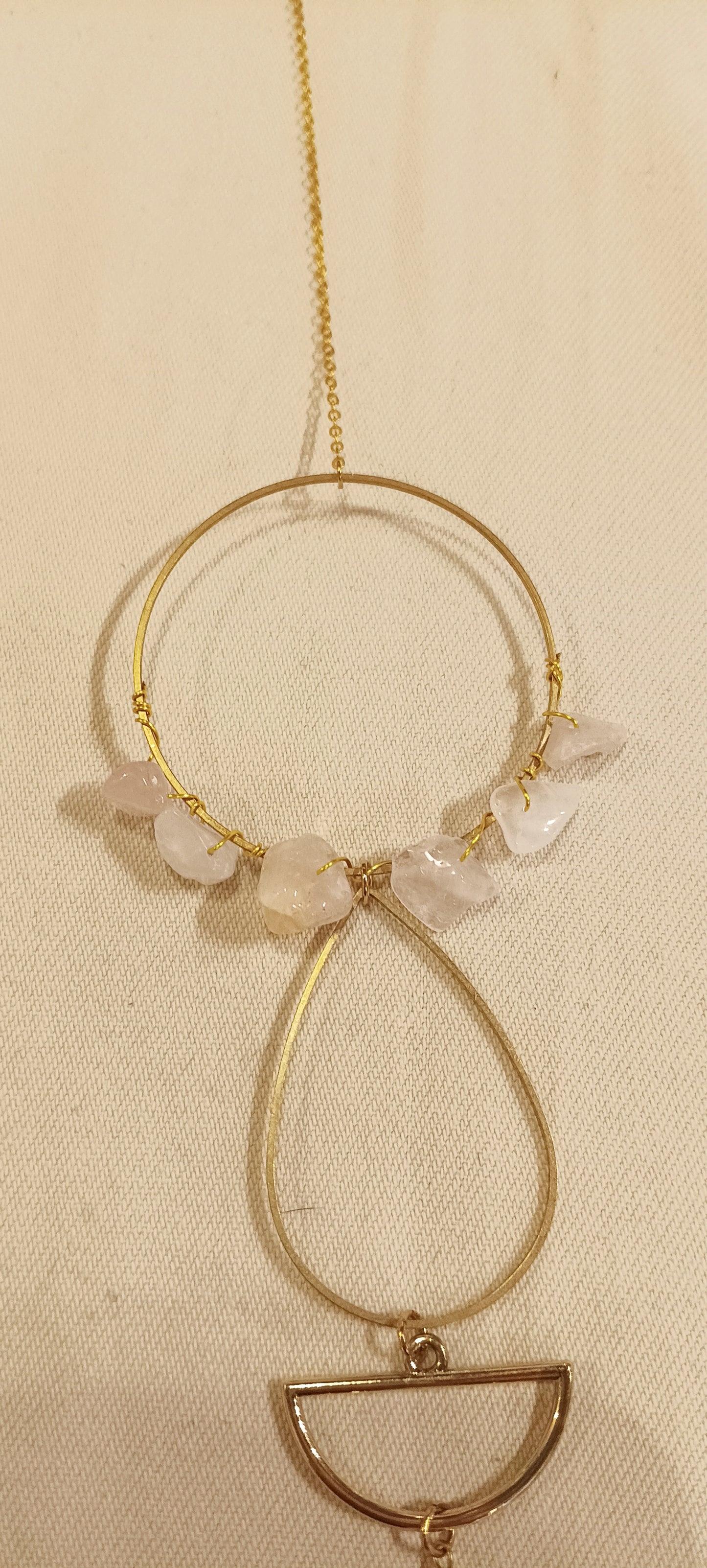 Bijou de mur en quartz rose