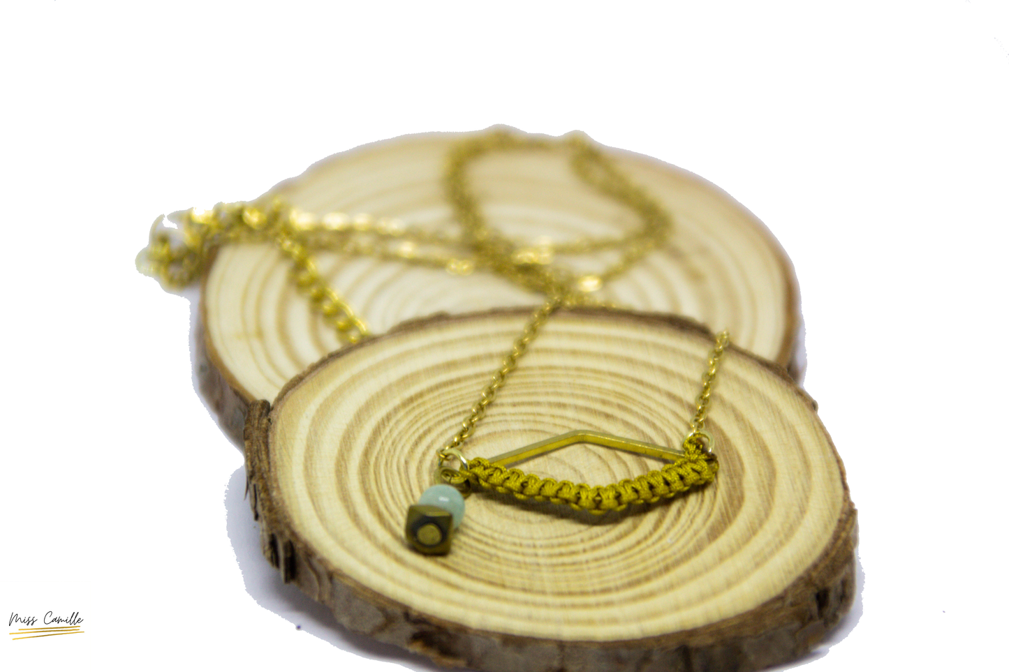Collier court losange "Asma" de Miss Camille