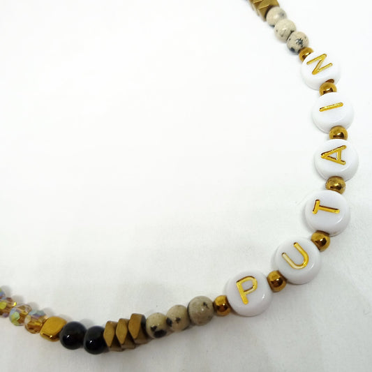 Collier court en pierre, message "putain"