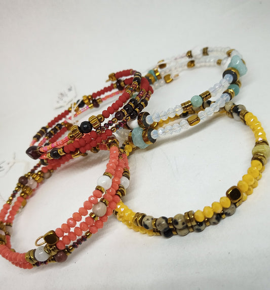 Bracelets en perles en pierre, plusieurs tours