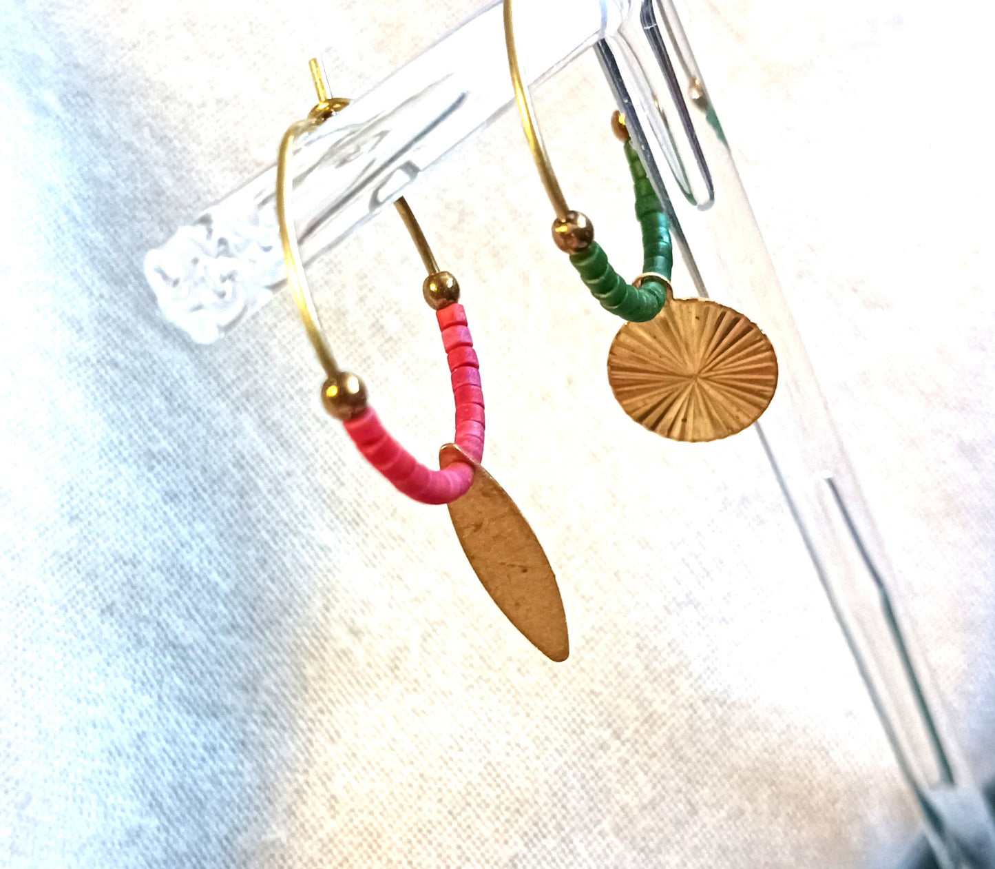 Cours de création bijoux à Lyon – perles pierres naturelles et laiton doré